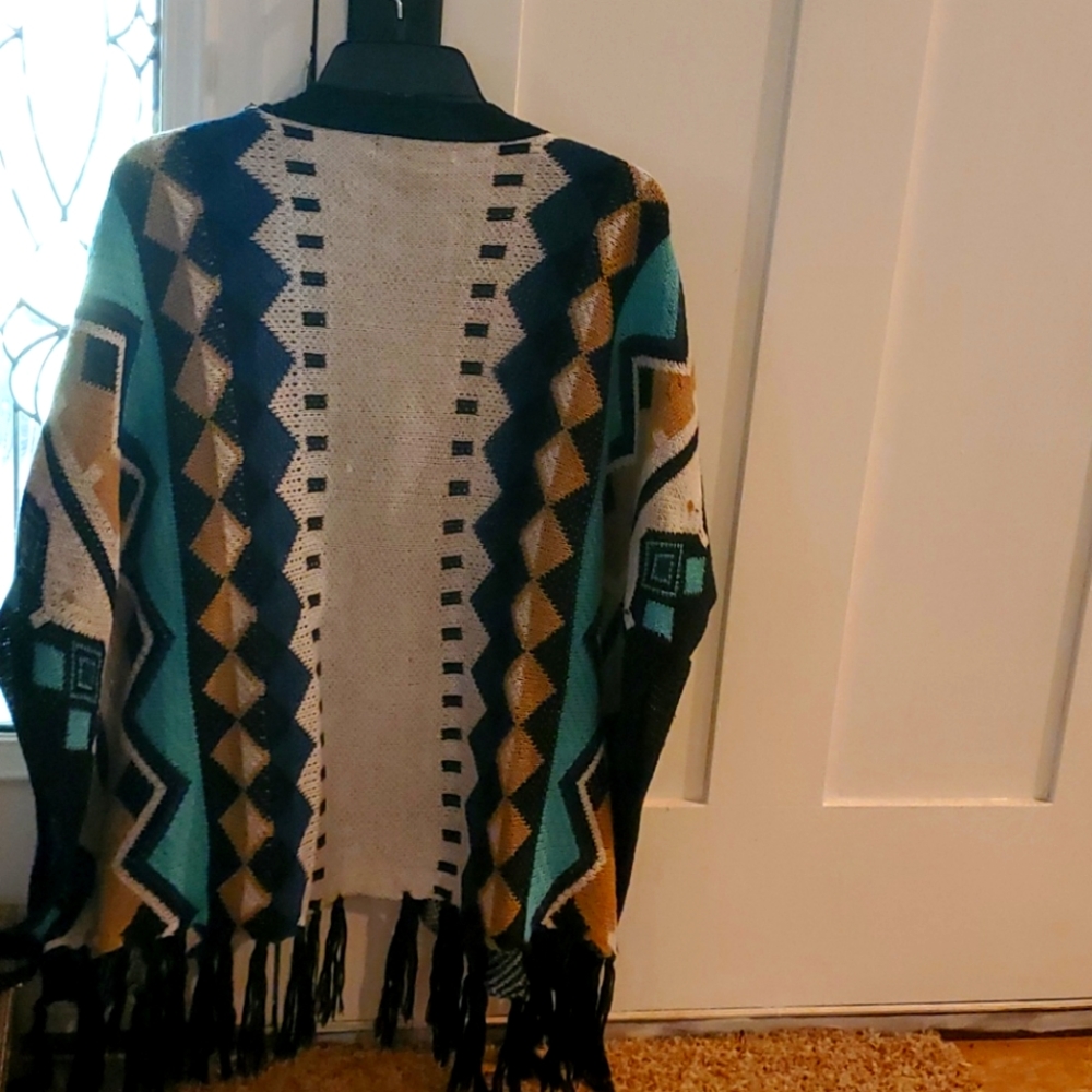 Aztec Cardigan - Picture 2 of 3